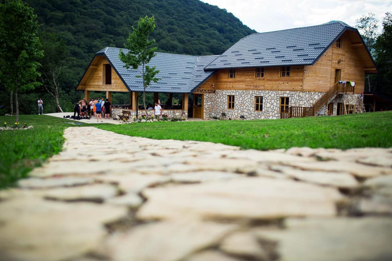 Outdoor Resort Tarasport Фоча Экстерьер фото