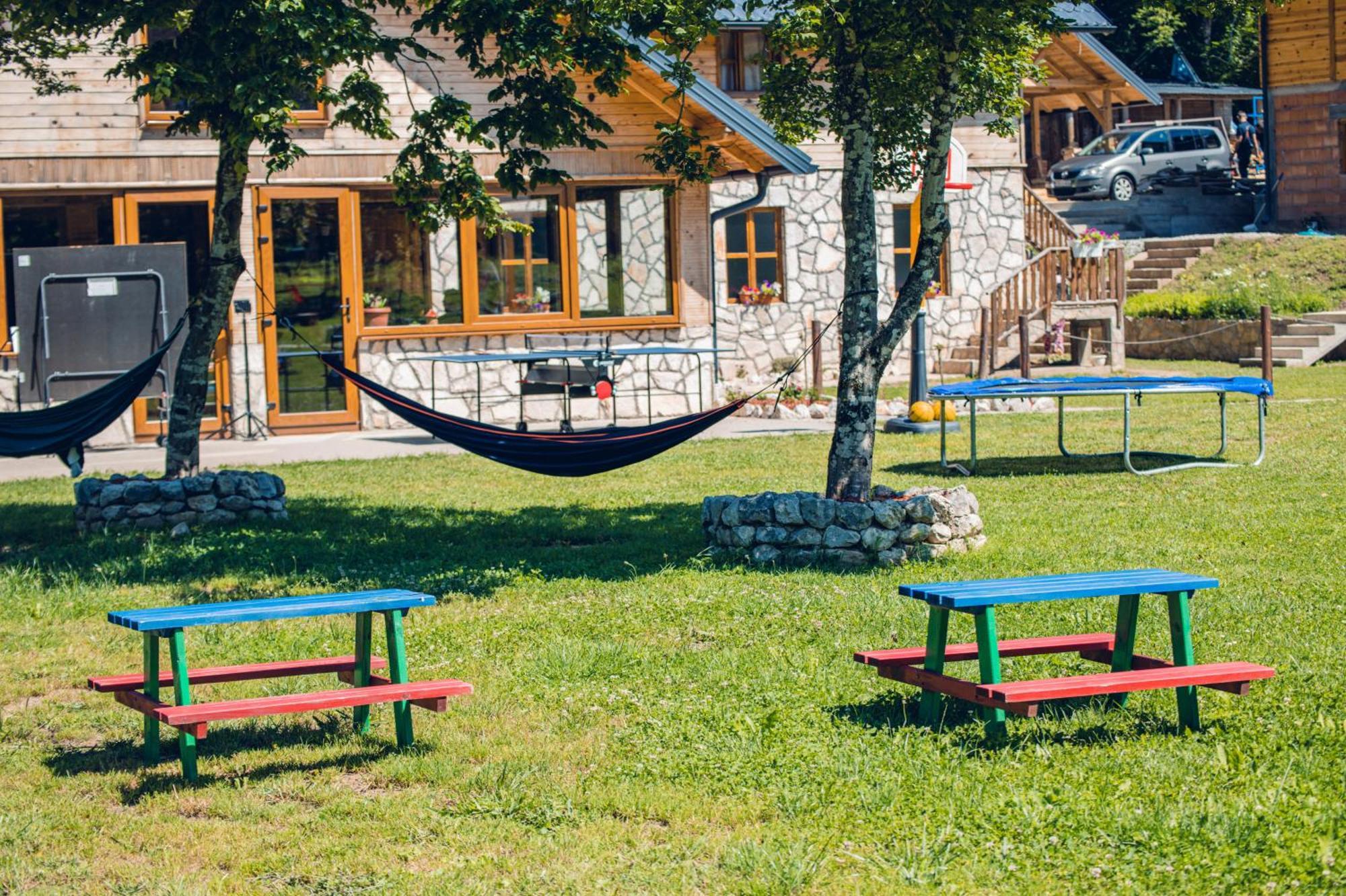 Outdoor Resort Tarasport Фоча Экстерьер фото